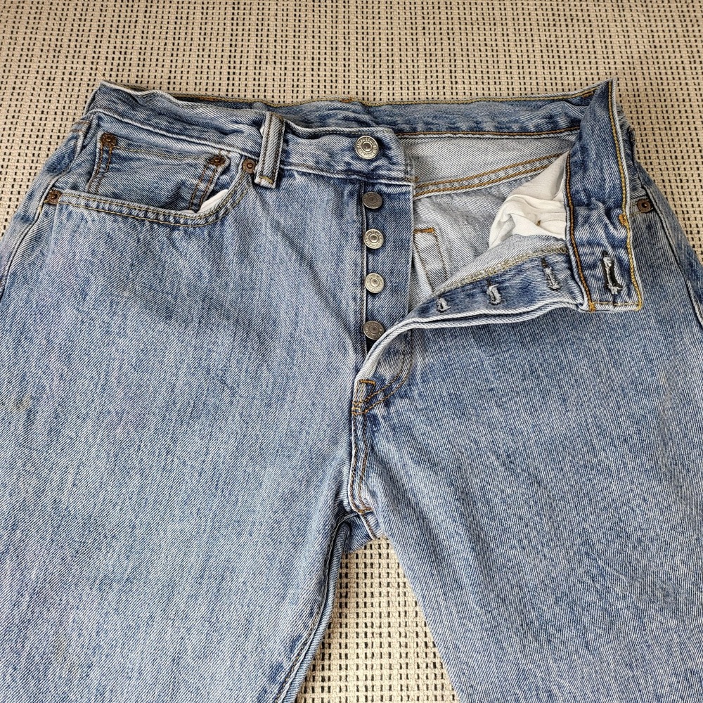 Levis 501 Jeans Mens 31x29 Light Wash Blue Button Fly Straight Leg Denim Pants